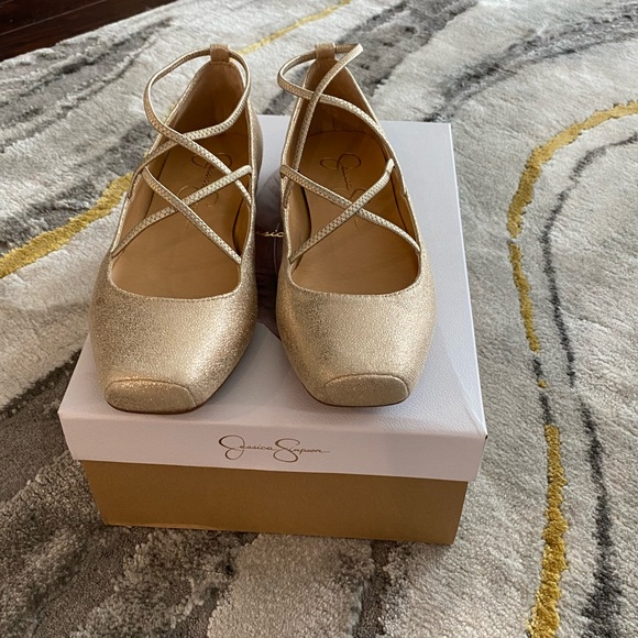 NWT Jessica Simpson Palle Gold Mary Jane Ballet Flats - Picture 8 of 11